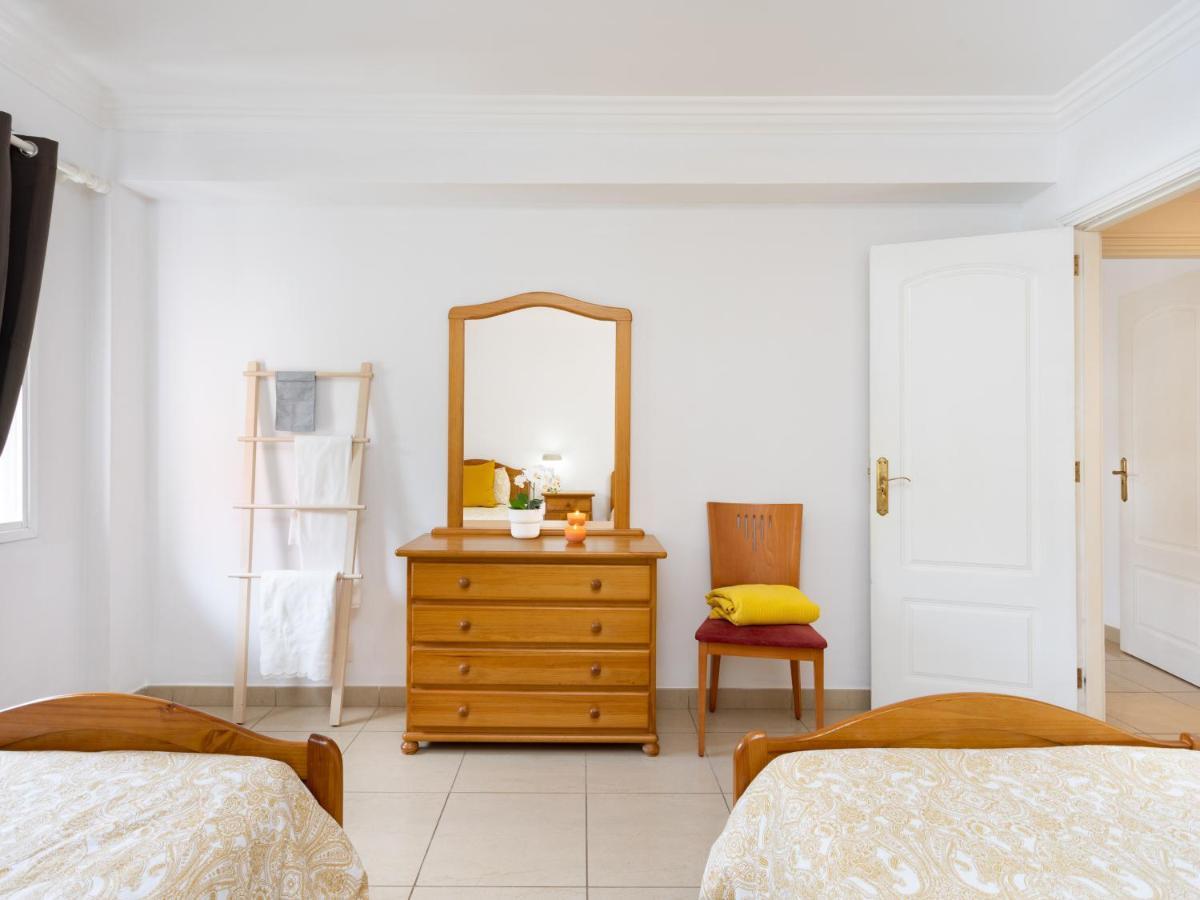 Live Los Cristianos Los Playeros Close To The Beach Arona  Exterior foto